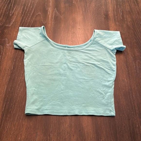 🟤 WET SEAL BLUE CROP TOP SIZE SMALL - Picture 1 of 2